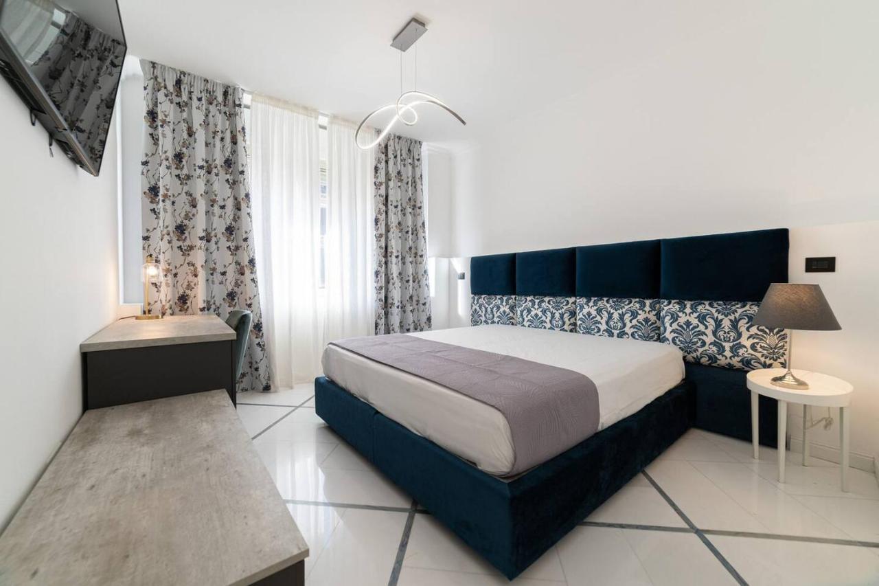 Apartments Hotel Real Suite Napoli Chiaia Mergellina Экстерьер фото
