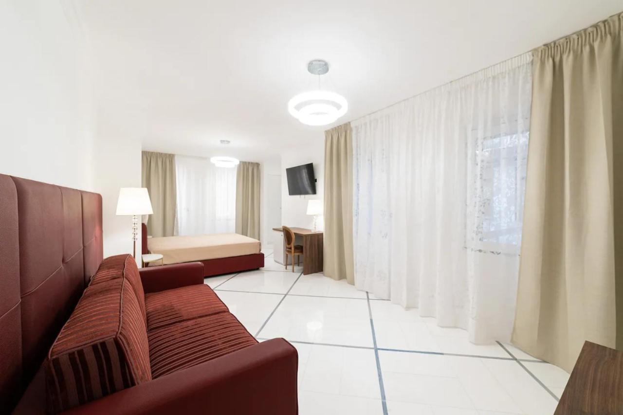 Apartments Hotel Real Suite Napoli Chiaia Mergellina Экстерьер фото