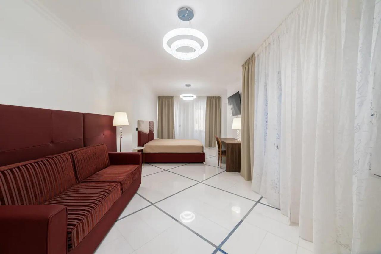 Apartments Hotel Real Suite Napoli Chiaia Mergellina Экстерьер фото