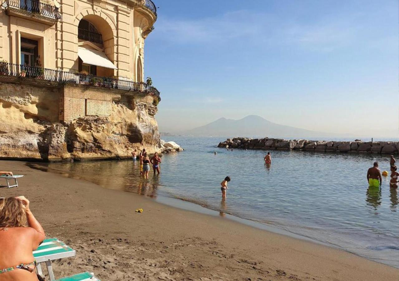 Apartments Hotel Real Suite Napoli Chiaia Mergellina Экстерьер фото
